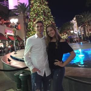 Meet your Posher, Elizabeth